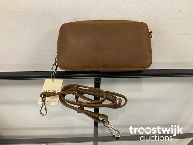 Myomy boxy locker mini hunter schoudertas - afbeelding 2 van  2