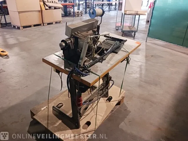 Naaimachine met tafel pfaff, 387434(3811-2-03) - afbeelding 6 van  15