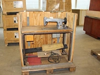 Naaimachine singer type 331k4 - afbeelding 1 van  2