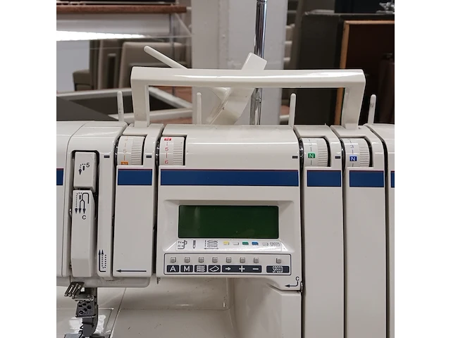 Naaimachine/lockmachine, o.a. singer, husqvarna en lifetec - afbeelding 11 van  22