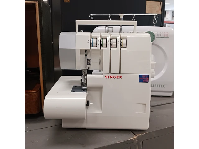 Naaimachine/lockmachine, o.a. singer, husqvarna en lifetec - afbeelding 2 van  22