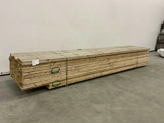 Naaldhout balk 38x120x4800/5400 (154x) - afbeelding 1 van  6