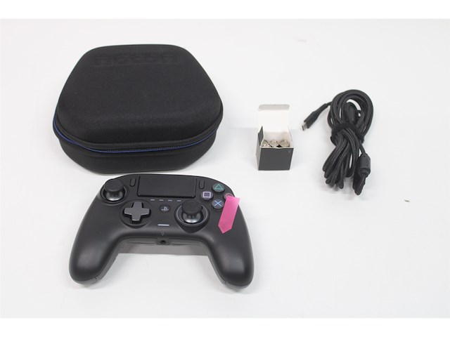 Nacon revolution pro 3 official licensed controller ps4 zwart - afbeelding 4 van  5