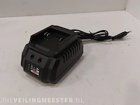 Nailgun sanderz, 2024 - afbeelding 6 van  8