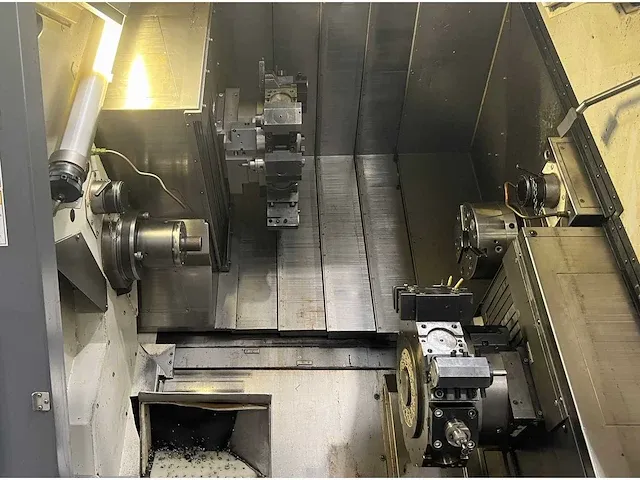 Nakamura-tome wt-300 gr-210new cncdraaibank met stafaanvoerinrichting en multi layer work stocker - afbeelding 4 van  40