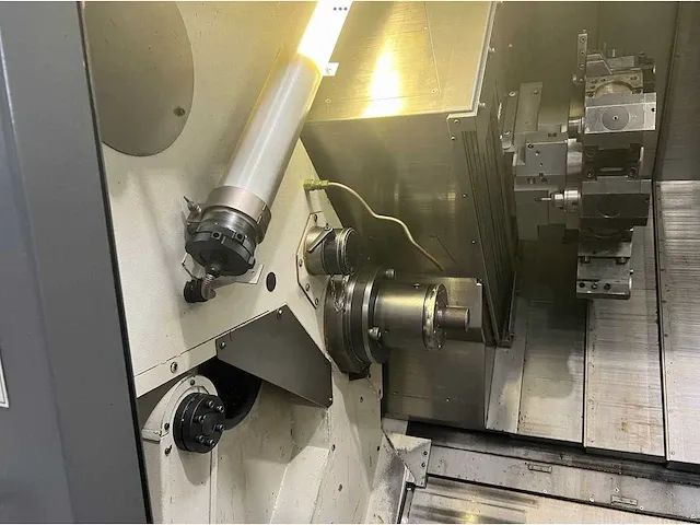 Nakamura-tome wt-300 gr-210new cncdraaibank met stafaanvoerinrichting en multi layer work stocker - afbeelding 5 van  40
