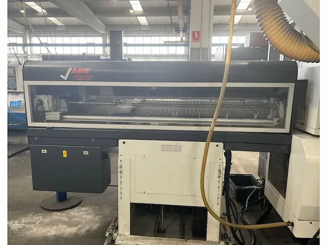 Nakamura-tome wt-300 gr-210new cncdraaibank met stafaanvoerinrichting en multi layer work stocker - afbeelding 36 van  40