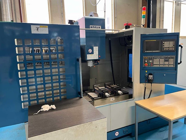 Narvik/pinnacle - cnc - pk sv65 vmc - cnc freesmachine - 2008 - afbeelding 1 van  10