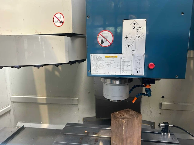 Narvik/pinnacle - cnc - pk sv65 vmc - cnc freesmachine - 2008 - afbeelding 8 van  10