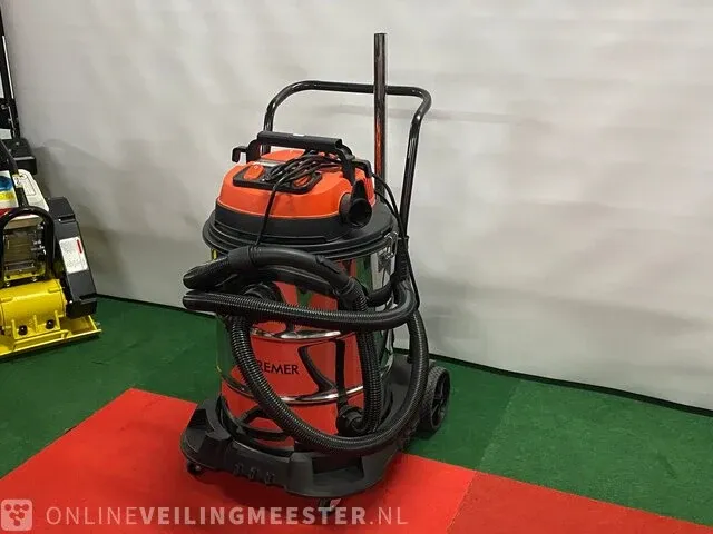 Nat- en droogstofzuiger kremer, bouwjaar 2023 - afbeelding 1 van  9