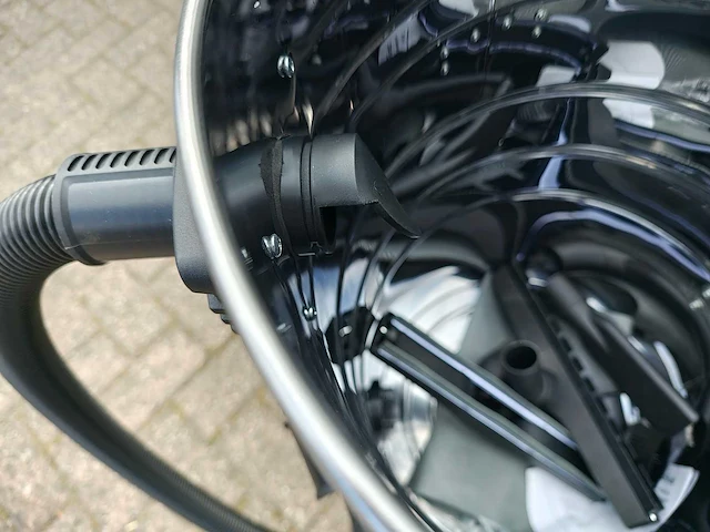 Nat en droogzuiger - 100 liter - afbeelding 5 van  15