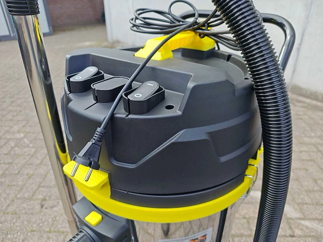 Nat en droogzuiger - 100 liter - afbeelding 7 van  15