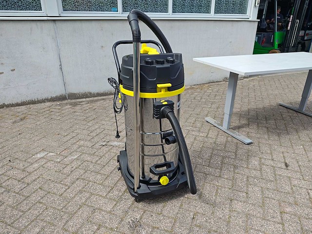 Nat en droogzuiger - 100 liter - afbeelding 1 van  15