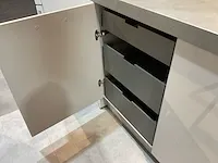 Natuurlijk keukenopstelling met apparatenwand - afbeelding 5 van  30