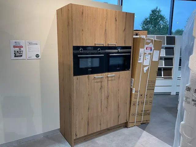 Natuurlijk keukenopstelling met apparatenwand - afbeelding 12 van  30