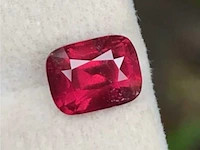 Natuurlijk magenta mahenge garnet - 2.20ct, roze - afbeelding 1 van  1