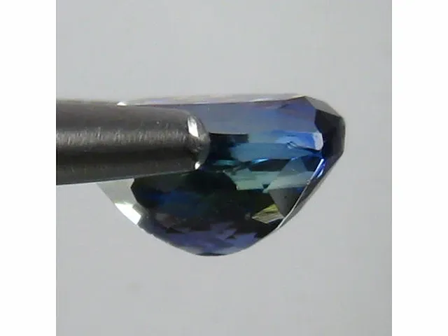 Natuurlijk tanzaniet (violetachtig blauw) 1,86 karaat - afbeelding 3 van  5