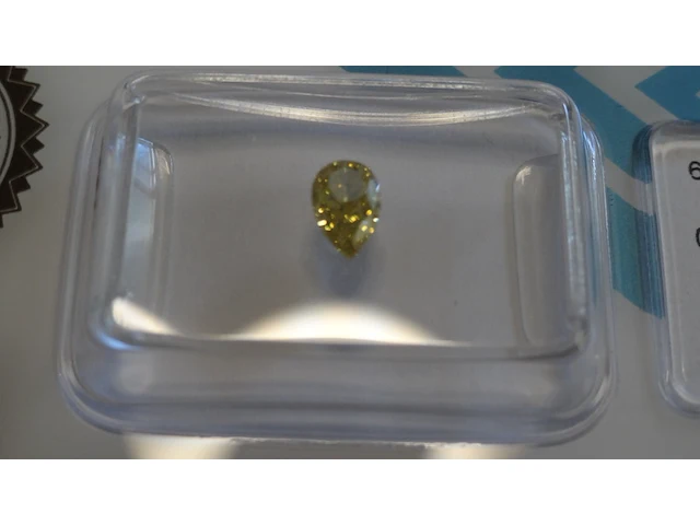 Natuurlijke diamant - 0.38ct ( igi gecertificeerd ) - afbeelding 5 van  11