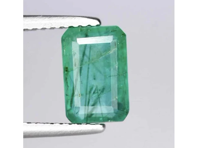 Natuurlijke emerald - 2.42ct, groen - afbeelding 1 van  1