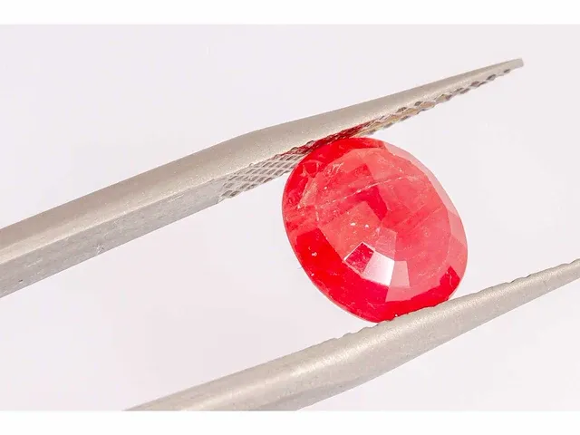 Natuurlijke padparadscha saffier (diep roodachtig oranje) 2,68 karaat - afbeelding 3 van  8