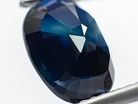 Natuurlijke saffier - 2.55ct, deep blue (koningsblauw) - afbeelding 4 van  6