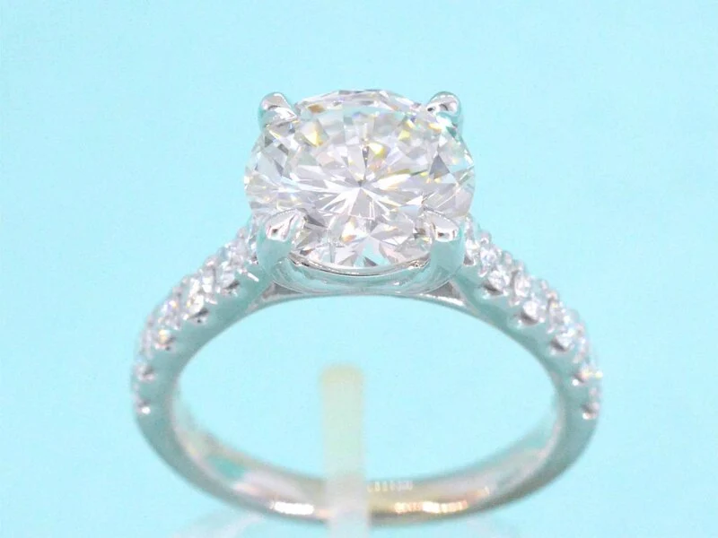 Natuurlijke sieraden en diamanten veiling