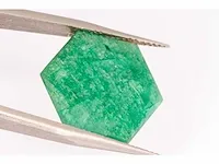 Natuurlijke smaragd (groen) 13,93 karaat - afbeelding 2 van  7