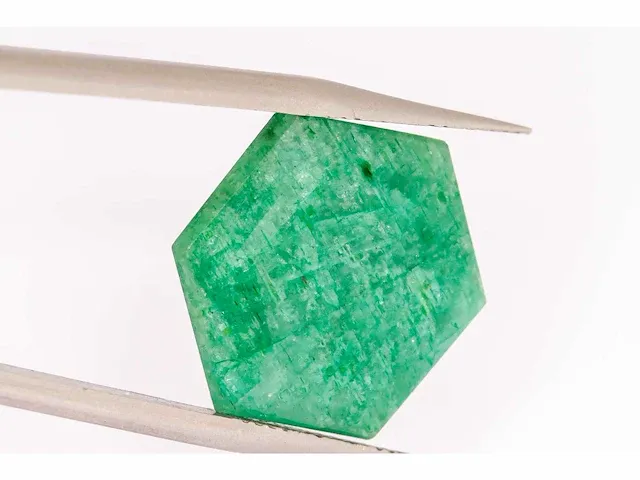 Natuurlijke smaragd (groen) 13,93 karaat - afbeelding 3 van  7