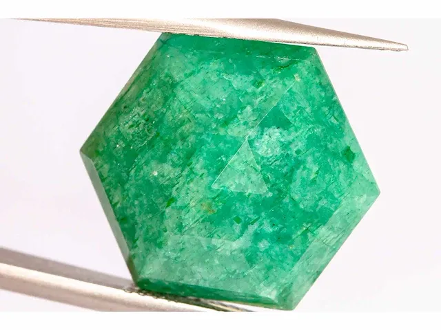 Natuurlijke smaragd (groen) 13,93 karaat - afbeelding 4 van  7