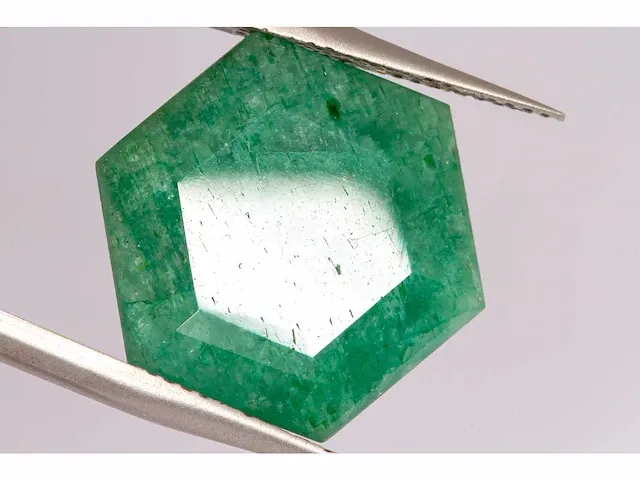 Natuurlijke smaragd (groen) 13,93 karaat - afbeelding 6 van  7