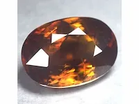Natuurlijke sphene (oranjebruin) 3.04 karaat - afbeelding 2 van  5