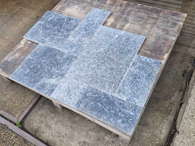 Natuursteen (18.7m²) - afbeelding 1 van  3