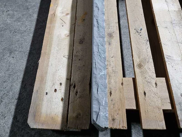 Natuursteen afdek tegels (33stuks) - afbeelding 2 van  2