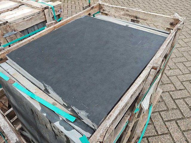 Natuursteen limestone tuintegel - afbeelding 1 van  11