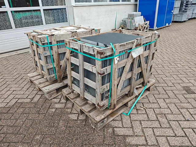 Natuursteen limestone tuintegel - afbeelding 2 van  11