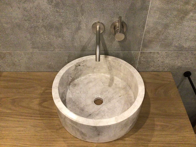 Natuursteen marmer beige/grey waskom 40,6x15 cm - afbeelding 1 van  5