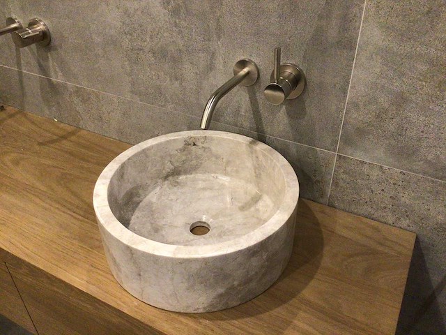 Natuursteen marmer beige/grey waskom 40,6x15 cm - afbeelding 4 van  5