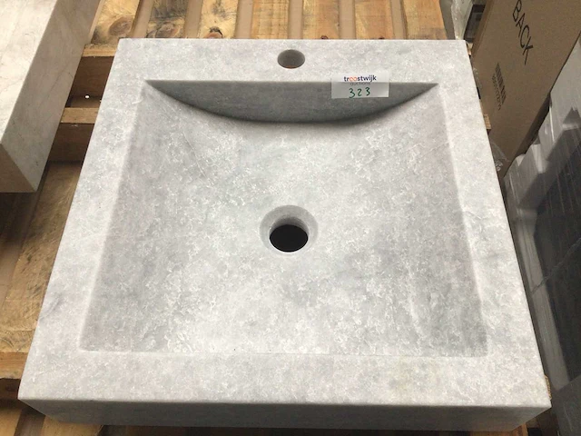 Natuursteen marmer grey wastafel 45x46x10 cm - afbeelding 5 van  5
