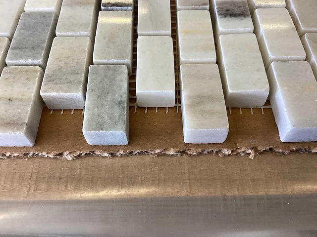 Natuursteen marmer grijs 1,5x3 cm mat mozaïek tegel 9 m² - afbeelding 7 van  8