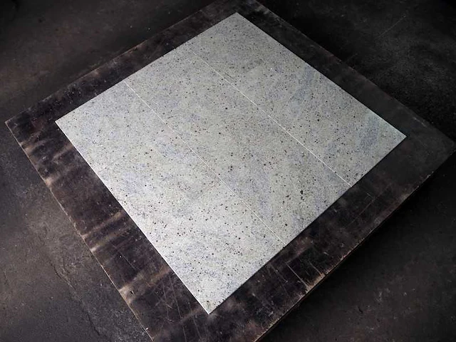 Natuursteen tegels 24,3m² - afbeelding 3 van  3