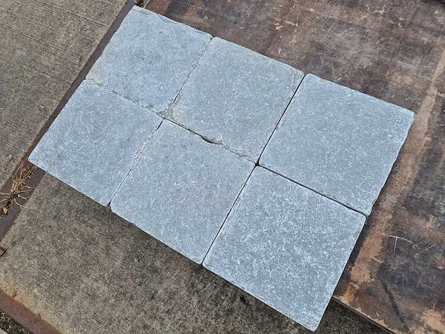 Natuursteen tegels (ca. 28.8m²) - afbeelding 1 van  2