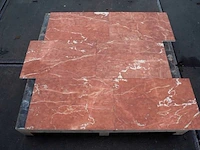 Natuursteen tegels met onderlaag van keramiek 29,5m²
