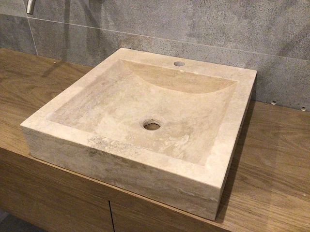 Natuursteen travertin beige wastafel 45x46x10 cm - afbeelding 3 van  4