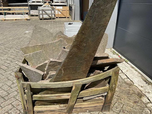 Natuursteen tuintegel - afbeelding 2 van  3