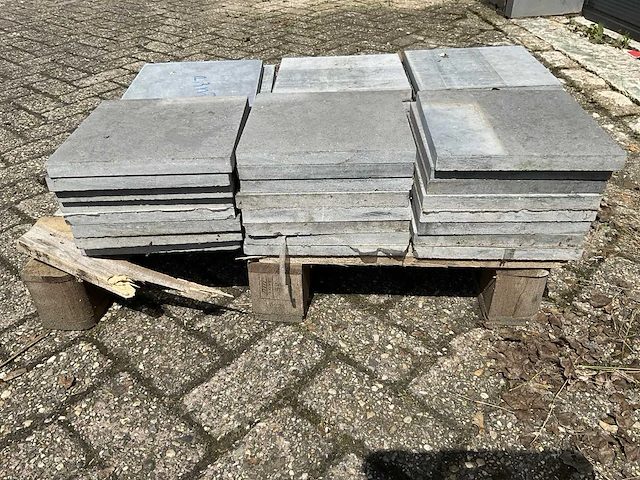 Natuursteen tuintegel - afbeelding 3 van  3