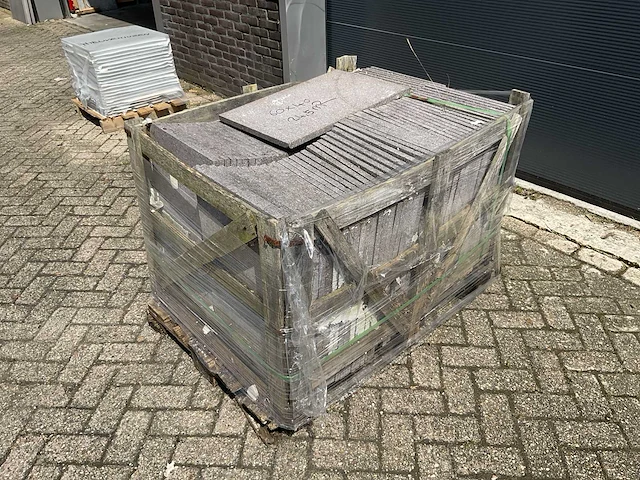 Natuursteen tuintegel - afbeelding 4 van  5