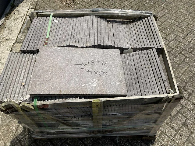 Natuursteen tuintegel - afbeelding 5 van  5