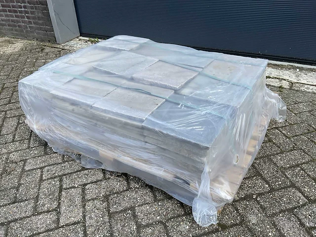 Natuursteen tuintegel - afbeelding 4 van  6