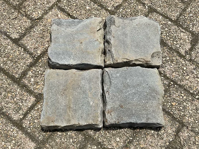 Natuursteen tuintegel - afbeelding 3 van  6