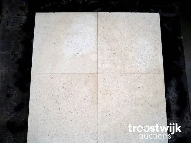 Natuurstenen tegels 18m² - afbeelding 1 van  2